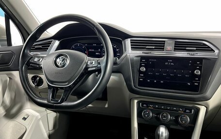 Volkswagen Tiguan II, 2018 год, 2 250 000 рублей, 14 фотография