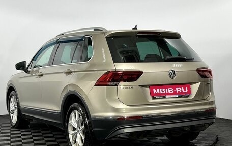 Volkswagen Tiguan II, 2018 год, 2 250 000 рублей, 8 фотография