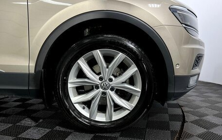 Volkswagen Tiguan II, 2018 год, 2 250 000 рублей, 23 фотография