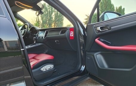 Porsche Macan I рестайлинг, 2018 год, 3 150 000 рублей, 20 фотография