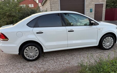 Volkswagen Polo VI (EU Market), 2015 год, 895 000 рублей, 6 фотография