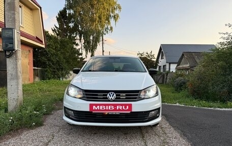 Volkswagen Polo VI (EU Market), 2015 год, 895 000 рублей, 3 фотография