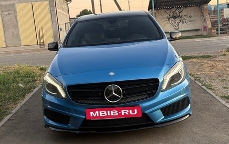 Mercedes-Benz A-Класс, 2013 год, 1 490 000 рублей, 2 фотография
