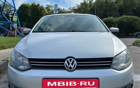 Volkswagen Polo VI (EU Market), 2012 год, 490 000 рублей, 2 фотография