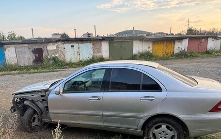 Mercedes-Benz C-Класс, 2003 год, 235 000 рублей, 4 фотография
