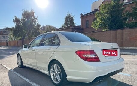 Mercedes-Benz C-Класс, 2012 год, 1 800 000 рублей, 4 фотография