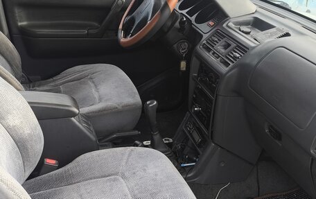 Mitsubishi Pajero III рестайлинг, 2002 год, 500 000 рублей, 8 фотография
