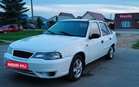 Daewoo Nexia I рестайлинг, 2012 год, 170 000 рублей, 2 фотография