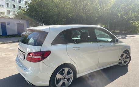 Mercedes-Benz B-Класс, 2017 год, 1 850 000 рублей, 5 фотография
