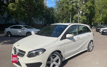 Mercedes-Benz B-Класс, 2017 год, 1 850 000 рублей, 2 фотография