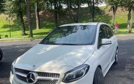 Mercedes-Benz B-Класс, 2017 год, 1 850 000 рублей, 16 фотография