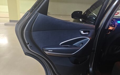 Hyundai Santa Fe III рестайлинг, 2015 год, 2 700 000 рублей, 18 фотография