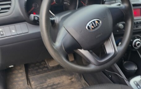 KIA Rio III рестайлинг, 2013 год, 800 000 рублей, 9 фотография