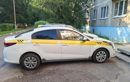 KIA Rio IV, 2021 год, 1 100 000 рублей, 2 фотография