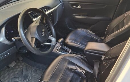 KIA Rio IV, 2021 год, 1 100 000 рублей, 6 фотография