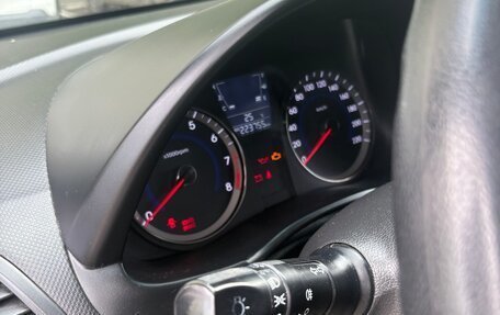 Hyundai Solaris II рестайлинг, 2012 год, 590 000 рублей, 18 фотография