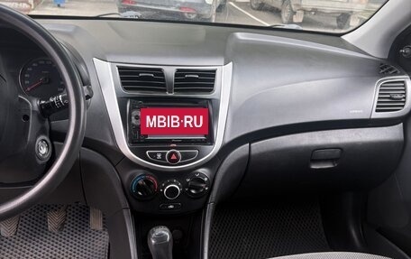 Hyundai Solaris II рестайлинг, 2012 год, 590 000 рублей, 17 фотография