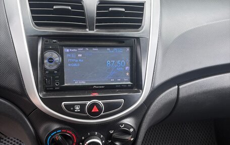 Hyundai Solaris II рестайлинг, 2012 год, 590 000 рублей, 22 фотография
