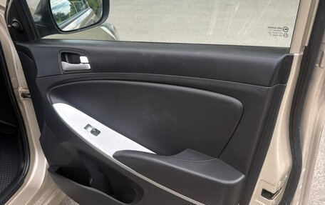 Hyundai Solaris II рестайлинг, 2012 год, 590 000 рублей, 27 фотография