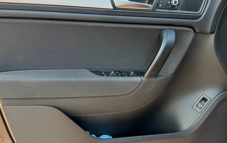Volkswagen Touareg III, 2012 год, 1 700 000 рублей, 15 фотография