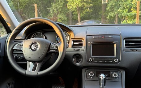 Volkswagen Touareg III, 2012 год, 1 700 000 рублей, 26 фотография