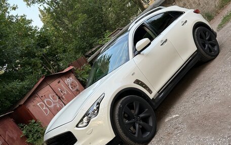 Infiniti FX II, 2011 год, 1 740 000 рублей, 3 фотография