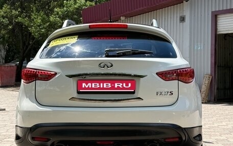 Infiniti FX II, 2011 год, 1 740 000 рублей, 11 фотография