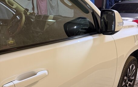 Toyota Land Cruiser Prado 150 рестайлинг 2, 2015 год, 3 200 000 рублей, 8 фотография
