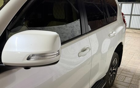Toyota Land Cruiser Prado 150 рестайлинг 2, 2015 год, 3 200 000 рублей, 11 фотография