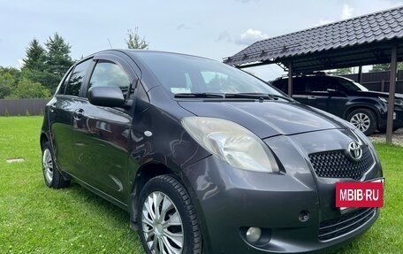 Toyota Yaris III рестайлинг, 2008 год, 460 000 рублей, 2 фотография