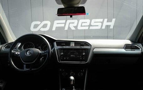 Volkswagen Tiguan II, 2020 год, 2 600 000 рублей, 4 фотография