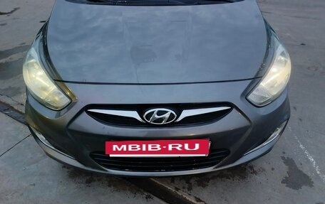 Hyundai Solaris II рестайлинг, 2012 год, 765 000 рублей, 3 фотография