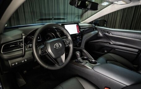 Toyota Camry, 2022 год, 3 350 000 рублей, 6 фотография