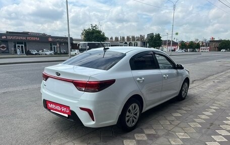 KIA Rio IV, 2017 год, 1 300 000 рублей, 4 фотография