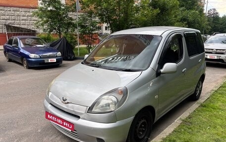 Toyota FunCargo, 2001 год, 240 000 рублей, 2 фотография