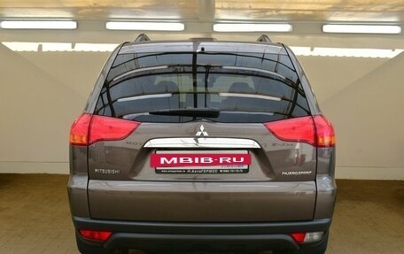 Mitsubishi Pajero Sport II рестайлинг, 2013 год, 2 100 000 рублей, 3 фотография