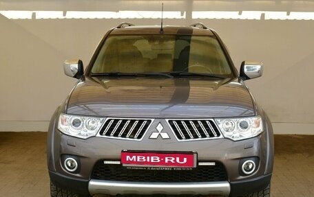 Mitsubishi Pajero Sport II рестайлинг, 2013 год, 2 100 000 рублей, 2 фотография
