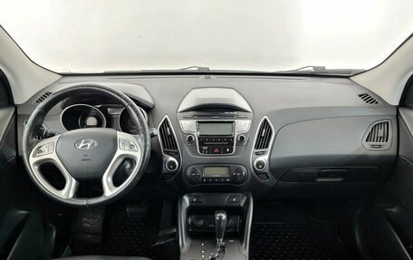 Hyundai ix35 I рестайлинг, 2012 год, 900 000 рублей, 5 фотография