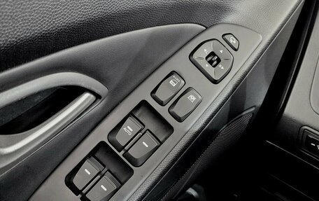 Hyundai ix35 I рестайлинг, 2012 год, 900 000 рублей, 10 фотография