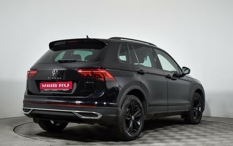 Volkswagen Tiguan II, 2021 год, 2 635 000 рублей, 5 фотография