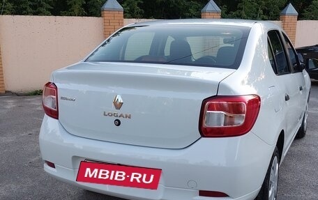 Renault Logan II, 2017 год, 650 000 рублей, 5 фотография