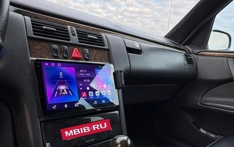 Mercedes-Benz E-Класс, 2001 год, 570 000 рублей, 5 фотография