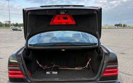Mercedes-Benz E-Класс, 2001 год, 570 000 рублей, 11 фотография