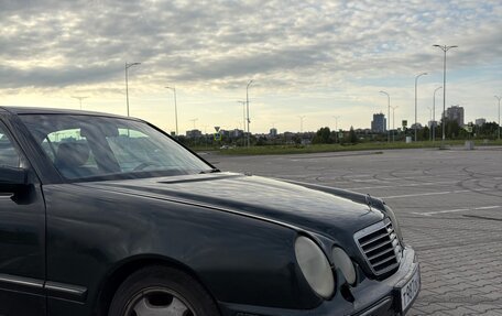 Mercedes-Benz E-Класс, 2001 год, 570 000 рублей, 15 фотография
