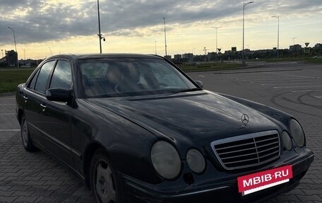 Mercedes-Benz E-Класс, 2001 год, 570 000 рублей, 14 фотография