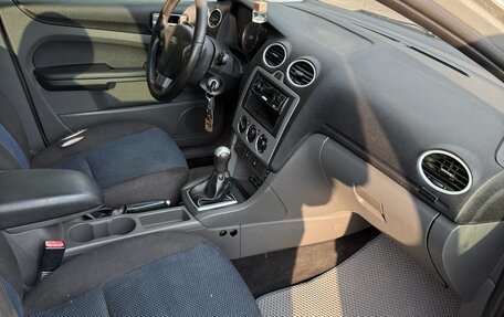 Ford Focus II рестайлинг, 2006 год, 259 500 рублей, 21 фотография