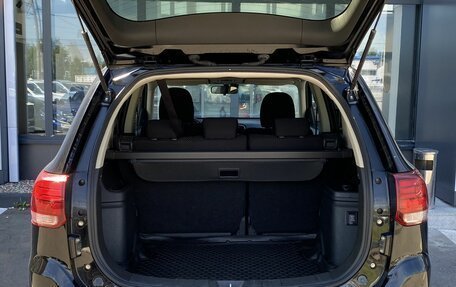Mitsubishi Outlander III рестайлинг 3, 2017 год, 1 619 000 рублей, 10 фотография