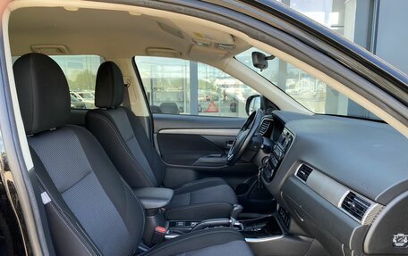 Mitsubishi Outlander III рестайлинг 3, 2017 год, 1 619 000 рублей, 20 фотография