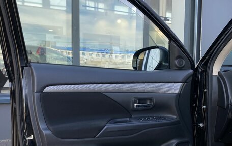 Mitsubishi Outlander III рестайлинг 3, 2017 год, 1 619 000 рублей, 16 фотография