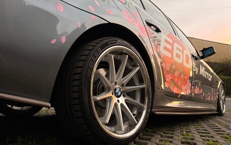 BMW 5 серия, 2004 год, 1 250 000 рублей, 10 фотография